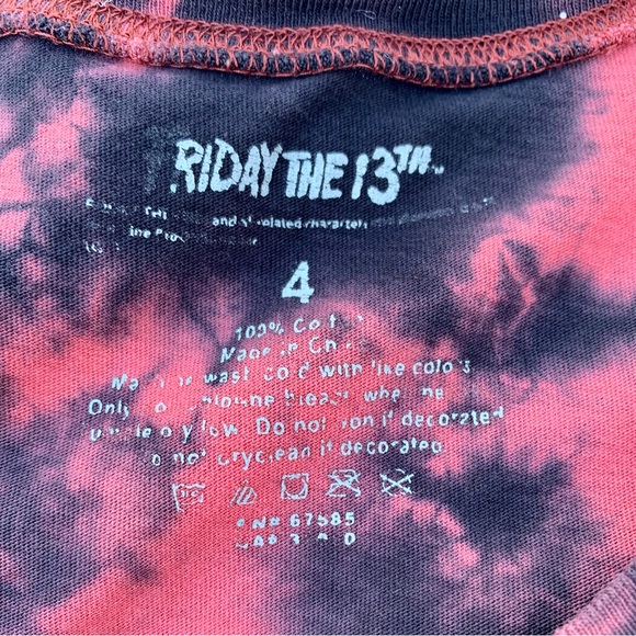 torrid Friday The 13th Crew Neck Tee Tie-Dye Red Black Horror Jason Vorhees Tee - Picture 5 of 16